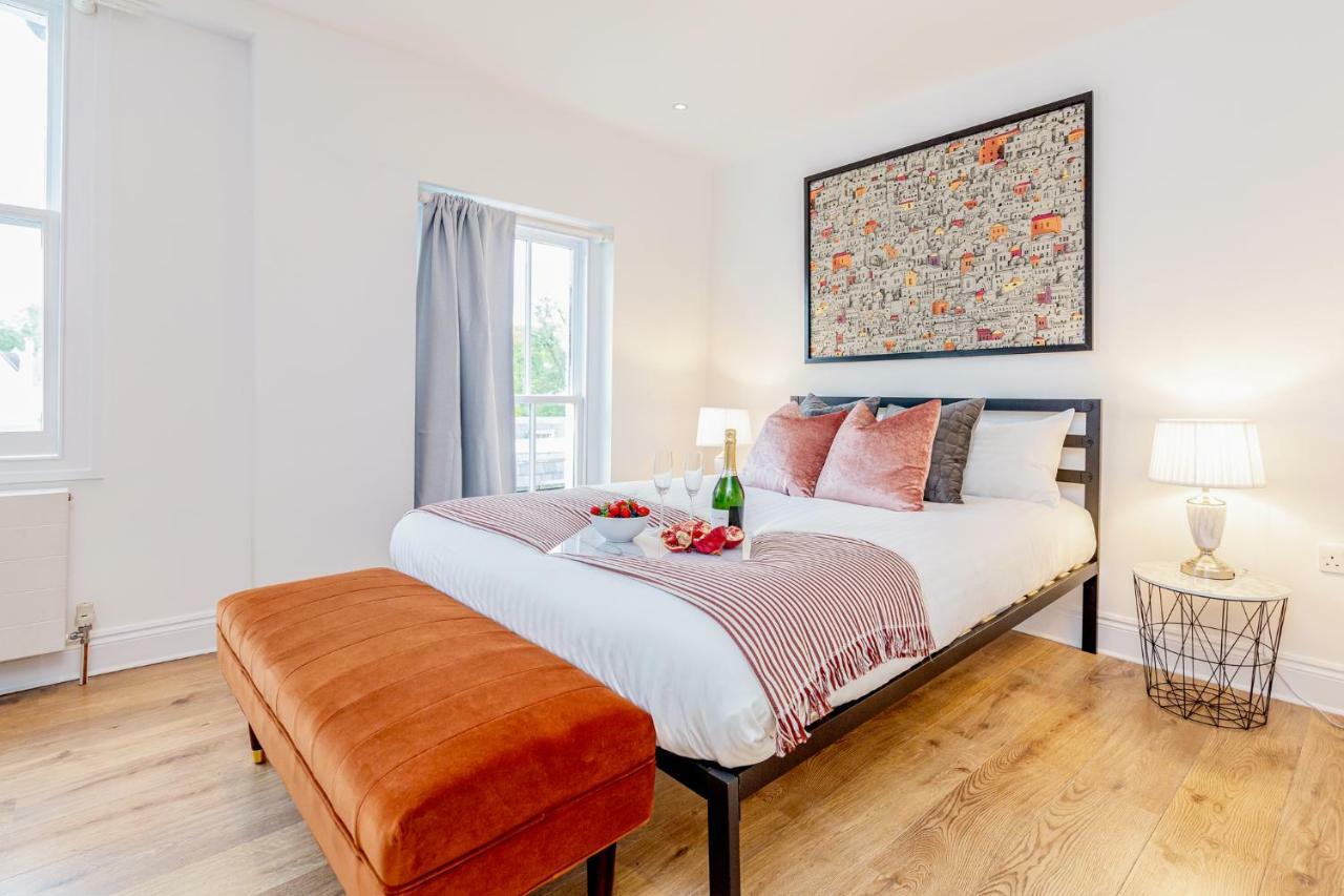 Bright & Spacious 4Beds Home - Kensington High Street-Olympia 伦敦 外观 照片